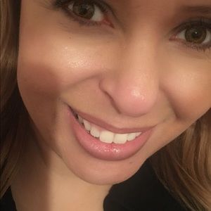 Meet your Posher, Stacie